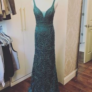 Sherri hill dress 💚☘️